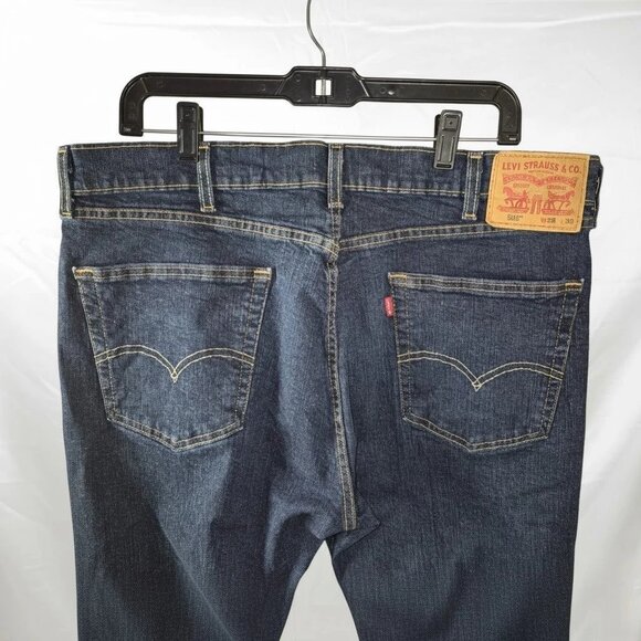 Levi's 505  Men's 38 X 30 Regular Fit Denim Jeans - Picture 4 of 6